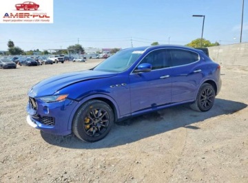 Maserati Levante 2017 Maserati Levante S Luxury 2017 3.0 Benzyna 424KM