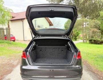 Audi A3 8V Hatchback 3d 1.2 TFSI 110KM 2015 Audi A3 Sportback Audi A3 Sportback 1.2 TFSI Attraction S tronic 1.2 110KM, zdjęcie 31