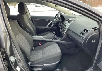 Toyota Avensis III Wagon Facelifting 1.6 Valvematic 132KM 2015 Toyota Avensis 1,6 Benz. 132 KM, Zadbany 1.6 Benzyna 132KM, zdjęcie 11