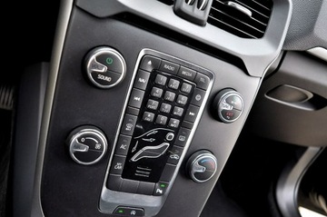 Volvo V40 II Hatchback Facelifting 2.0 D2 120KM 2017 Volvo V40 2,0 D2 2017 Rok Lift Full Led, zdjęcie 15