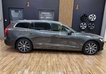Volvo V60 II  2020 Volvo V60 B4 197KM INSCRIPTION BLIS navi BEZWYPADKOWY automat, zdjęcie 5
