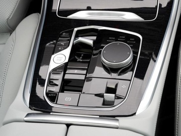 BMW X5 G05 SUV Plug-In Facelifting 3.0 50e 490KM 2025 BMW X5 xDrive50e Sport Suv 3.0 (489KM) 2025, zdjęcie 10