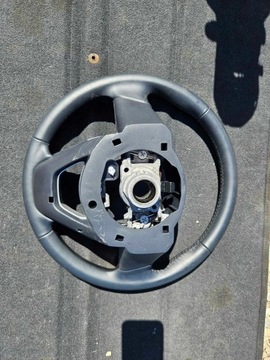 TOYOTA YARIS CROSS 2022 VOLANT