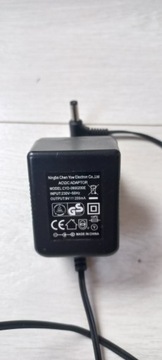 Zasilacz , ładowarka 9V/200mA
