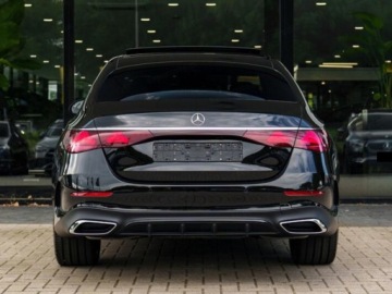 Mercedes Klasa E W214 Sedan 2.0 220d 197KM 2025 E Klasa 220 d 4-Matic AMG 2.0 (197KM) 2025, zdjęcie 8