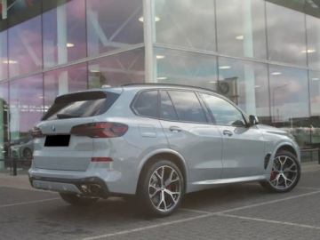 BMW X5 G05 SUV Facelifting 3.0 30d 298KM 2026 BMW X5 xDrive30d Sport Suv 3.0 (298KM) 2026, zdjęcie 3