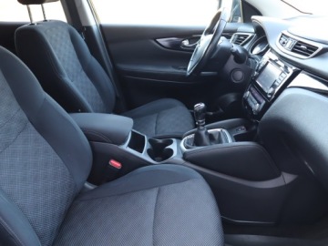 Nissan Qashqai II Crossover 1.2 DIG-T 115KM 2016 Nissan Qashqai 1.2 DIG-T, Salon Polska, zdjęcie 8