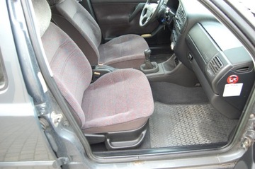 Volkswagen Vento 1.8 90KM 1996 VW VENTO GLX Klima 1Wł. 1.8 El. Szyby Centralny Wspomaganie, zdjęcie 24