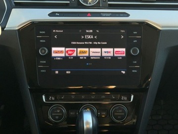 Volkswagen Passat B8 Limousine 1.8 TSI BlueMotion Technology 180KM 2017 Volkswagen Passat 1.8TSI 180KM DSG Highline LED SalonPolska,SerwisASO,Supe, zdjęcie 20