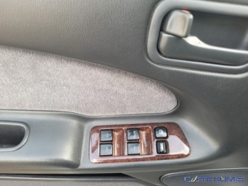 Nissan Maxima IV 2.0 QX 140KM 1998 Nissan Maxima 2.0i I wlasciciel Bezwypadkowy 2.0 Benzyna 140KM, zdjęcie 10