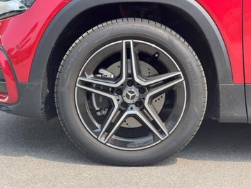 Mercedes GLB SUV Facelifting 2.0 220 190KM 2025 MERCEDES-BENZ GLB 220 4-Matic AMG Line 2.0 (190KM) 2025, zdjęcie 11