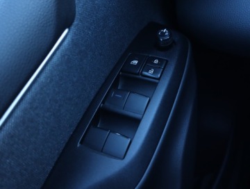 Toyota Yaris IV Hatchback 1.5 Hybrid Dynamic Force 116KM 2022 Toyota Yaris 1.5 VVT-i Hybrid, Salon Polska, zdjęcie 21