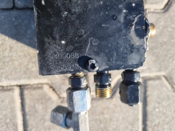 НАСОС ПОДЪЕМА КАБИНЫ VOLVO FL 6 00-06