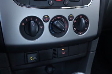 Ford Focus II Hatchback 5d 1.6 Duratec 100KM 2010 Ford Focus 1.6 16V, Salon Polska, GAZ, Klima, zdjęcie 14