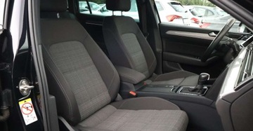 Volkswagen Passat B8 Variant Facelifting 2.0 TDI SCR 150KM 2022 Volkswagen Passat (nr 27) 2.0 TDI 150KM Salon PL Tempomat Kamera Panorama, zdjęcie 15
