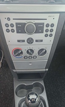 Opel Meriva I 1.4 TWINPORT ecoFLEX 90KM 2005 Opel Meriva Opel Meriva 1.4 Selection 1.4 Benzyna 90KM, zdjęcie 19