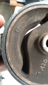 HYUNDAI I30 I 1.4 UCHYCENÍ ULOŽENÍ MOTORU