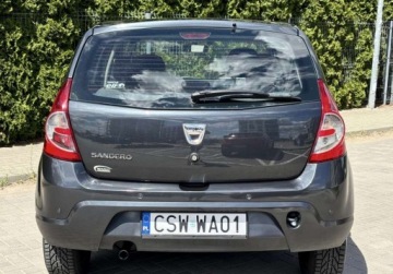 Dacia Sandero I Hatchback 5d 1.2 16v 75KM 2012 Dacia Sandero 1,2 benzyna 2012 rok Klima Stan bdb 1.1 Benzyna 75KM, zdjęcie 1