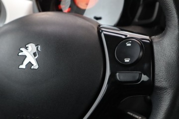 Peugeot 108 1.2 VTi 82KM 2016 Peugeot 108 1.2 PureTech, Klima, Tempomat, zdjęcie 14