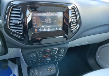 Jeep Compass II SUV 1.4 MultiAir 140KM 2018 Jeep Compass Limited 2018 z Gwarancja 1.4 Benzyna 140KM, zdjęcie 11