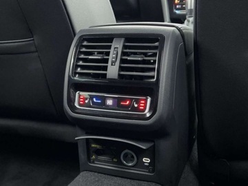 Volkswagen Arteon Fastback Facelifting 2.0 TSI 190KM 2022 Volkswagen Arteon 2.0TSI 190KM Elegance DSG SerwisASO Acc Led Vitrual Keyl, zdjęcie 16