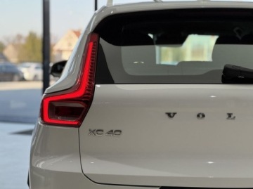 Volvo XC40 Crossover Plug-In 1.5 T4 Plug-in Hybrid 211KM 2021 Volvo XC 40 T4 Inscription Plug In Kamera cofania CarPlayAndroid Auto, zdjęcie 37