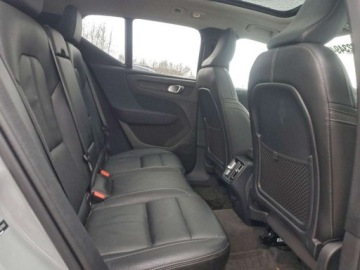 Volvo XC40 2024 Volvo XC 40 Ultimate 2024 2.0 Benzyna 247KM, zdjęcie 11