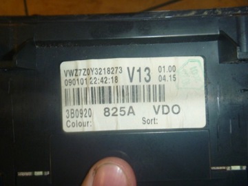 VW PASSAT B5 1.9 TDI FL СЧЕТЧИК ЧАСОВ 3B0920825A