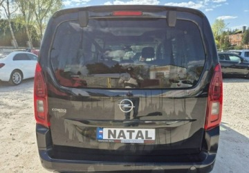 Opel Combo E Kombivan 1.5 Diesel 131KM 2021 Opel Combo Najbogatsza wersja Kamery 360 130KM 1.5 Diesel 131KM, zdjęcie 2