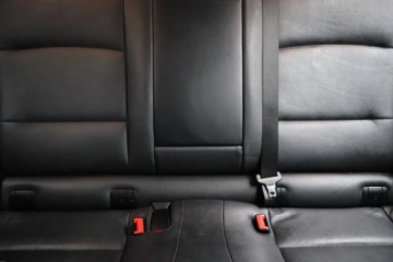 BMW Seria 5 F10-F11 Touring 528i 245KM 2012 BMW 5 528i xDrive, 4X4, Automat, Skóra, Navi, zdjęcie 9