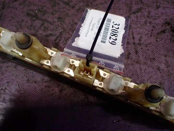 PEUGEOT 207 HB 3D 06-09 SVĚTLO STOP TŘETÍ 2 PIN 9649986880