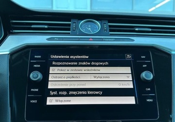 Volkswagen Passat B8 Limousine Facelifting 1.5 TSI EVO 150KM 2019 Volkswagen Passat Highline Pakiet Business, FV 23, GPS, ACC, Keyless, Ind, zdjęcie 30