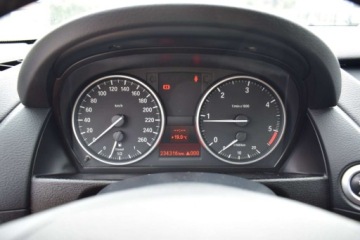 BMW X1 E84 Crossover xDrive18d 143KM 2012 BMW X1 bezpieczny zakup, ROK gwarancji 2.0 Diesel 143KM, zdjęcie 25