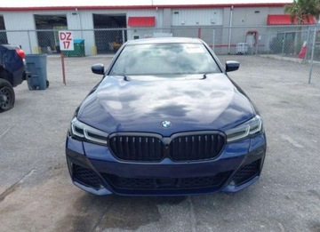 BMW Seria 5 G30-G31 2021 BMW Seria 5 2021, 4.4L, 4x4, M550I, od ubezpieczalni 4.4 Benzyna 523KM, zdjęcie 3