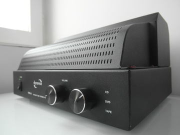 Przedwzmacniacz lampowy Dynavox TPR-1