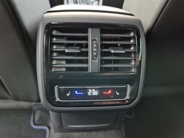 Volkswagen Arteon Shooting Brake R 2.0 TSI 320KM 2022 Volkswagen Arteon Shooting Brake R 4motionAlcantara Masaze ACC Faktura VAT, zdjęcie 18