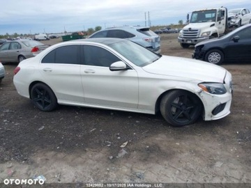 Mercedes Klasa C W205 2016 Mercedes-Benz Klasa C Mercedes-Benz Klasa C 160 9G-TRONIC AMG Line 1.5