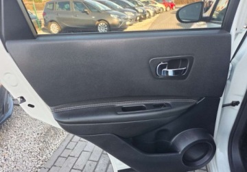 Nissan Qashqai I Crossover Facelifting  1.6 dCi 130KM 2013 Nissan Qashqai 1.6dCi 130KM 6bieg Kamera 360 Navi Temp Panorama Oplaty Gwa, zdjęcie 16