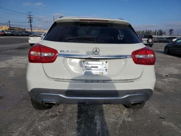 Mercedes GLA I 2018 Mercedes-Benz GLA 2018 MERCEDES-BENZ GLA 250 2.0 Benzyna 208KM, zdjęcie 5