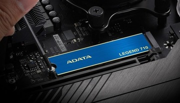 SSD-накопитель ADATA Legend 710 емкостью 1 ТБ