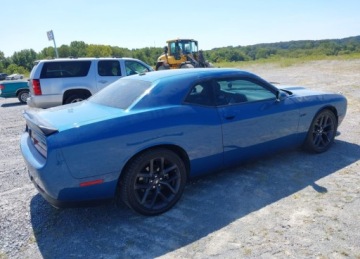 Dodge Challenger III 5.7 V8 HEMI 377KM 2023 Dodge Challenger 2023r., Rt, 5.7L, od ubezpieczalni 5.7 Benzyna 377KM, zdjęcie 4