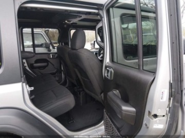 Jeep Wrangler IV 2021 Jeep Wrangler Unlimited Sport Altitude 2021 3.6 Benzyna 285KM, zdjęcie 12