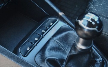 Kia Rio IV Hatchback 5d 1.2 DOHC 84KM 2017 Kia Rio GWARANCJA, 2017r, 1.2 Benzyna, Niski przebieg, Dobre wyposazenie, zdjęcie 11