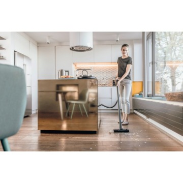 Промышленный безмешковый пылесос KARCHER KWD 6 Premium 1300 Вт
