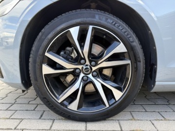 Volvo S60 III Sedan Facelifting 2.0 B4 197KM 2023 Volvo S60 B4 B Ultimate Dark Head up Panorama Akty, zdjęcie 26