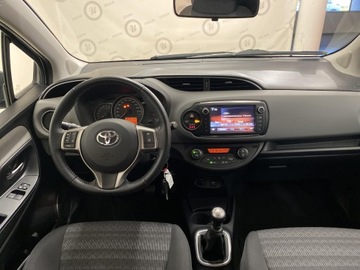 Toyota Yaris III Hatchback 5d Facelifting 1.33 Dual VVT-i 99KM 2015 Toyota Yaris 1.33 Premium MS EU6 III (2011-2019) T, zdjęcie 2
