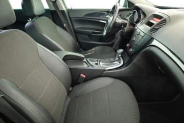 Opel Insignia I Sports Tourer 2.0 CDTI ECOTEC 160KM 2010 Opel Insignia 2.0 CDTI, Salon Polska, Automat, zdjęcie 5