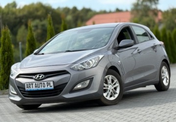 Hyundai i30 II Hatchback 5d 1.6 CRDi 110KM 2015 Hyundai i30 1.6 CRDI 110 KM LIFT Klimatyzacja 1.6 Diesel 110KM