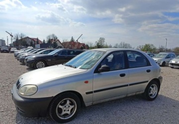 Daewoo Lanos Sedan 1.5 i 16V 100KM 2001