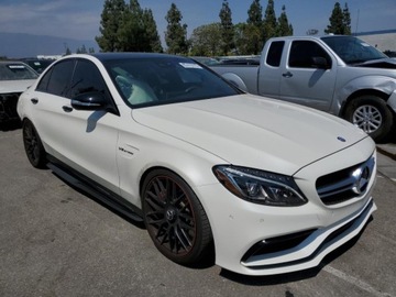Mercedes Klasa C W205 2015 Mercedes-Benz Klasa C 63 AMG-S 2015 4.0l 4.0 Benzyna 503KM, zdjęcie 4